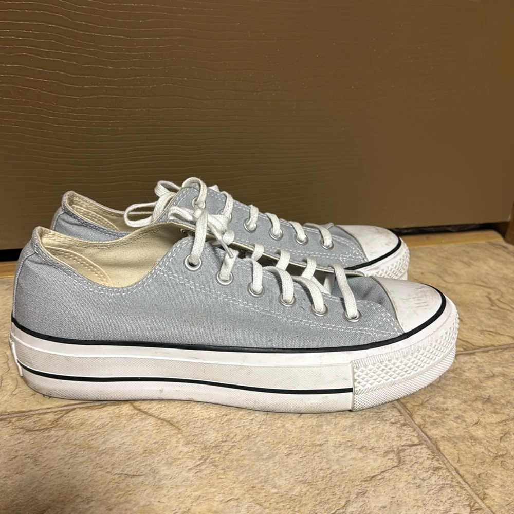 Grey platform converse